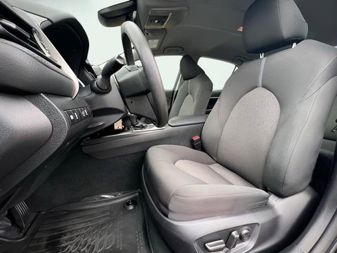 Used 2023 Toyota Camry LE image 17