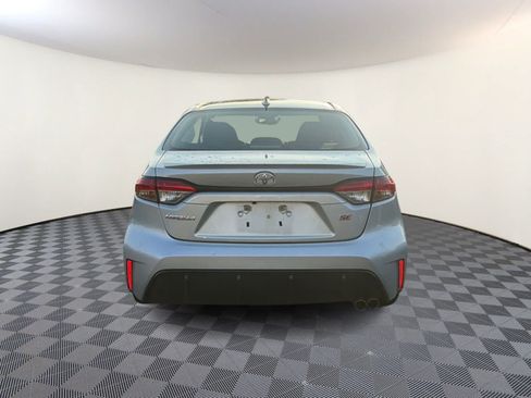 Used 2024 Toyota Corolla SE w/ SE Premium Package FWD image 6