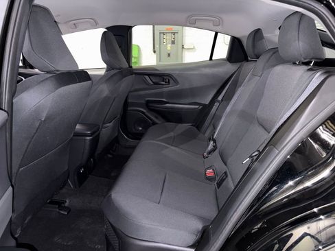 Used 2025 Toyota Prius LE image 36