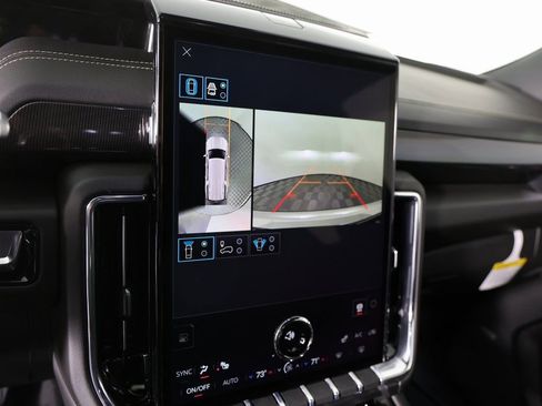 New 2026 GMC Yukon XL Elevation image 20