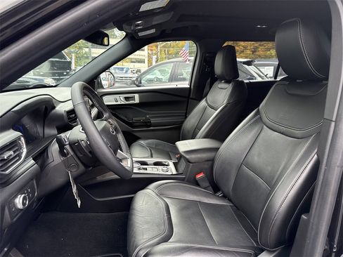 Used 2022 Ford Explorer ST w/ Equipment Group 401A image 14