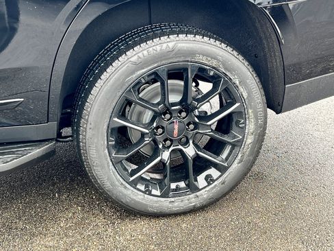 New 2026 GMC Yukon Elevation AWD/4WD image 7