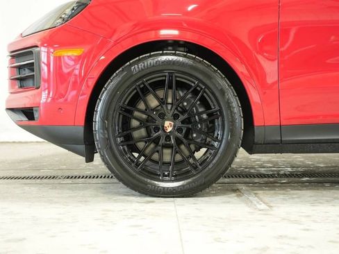New 2026 Porsche Cayenne Coupe AWD/4WD image 43