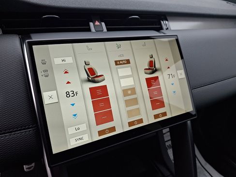 New 2026 Land Rover Discovery Sport Landmark image 14