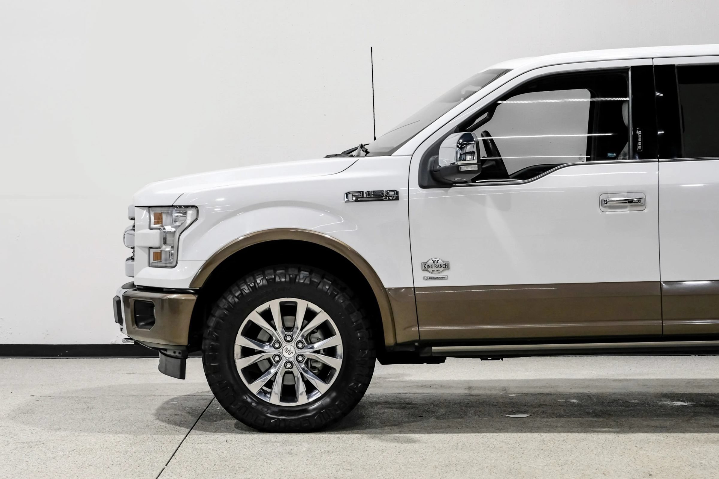 Used 2017 Ford F150 King Ranch w/ Equipment Group 601A Luxury AWD/4WD image 10