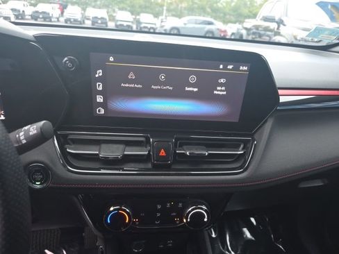 Used 2024 Chevrolet TrailBlazer RS image 18