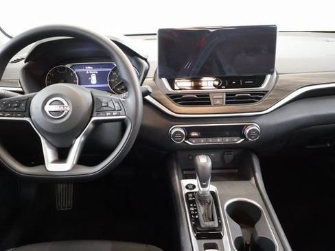 New 2026 Nissan Altima 2.5 SV w/ SV Special Edition Package AWD/4WD image 15