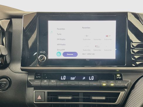 Used 2025 Toyota Camry SE FWD image 23