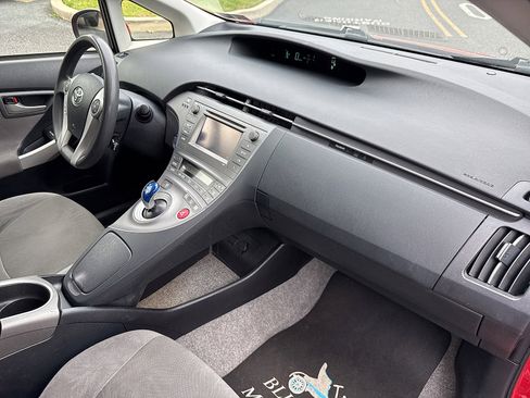 Used 2013 Toyota Prius Two FWD image 31