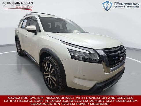 Used 2024 Nissan Pathfinder Platinum w/ Cargo Package FWD image 1