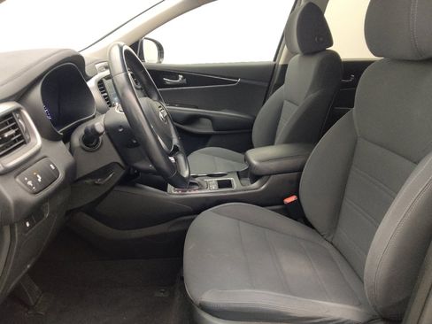 Used 2019 Kia Sorento FWD w/ Option Group 020 image 17