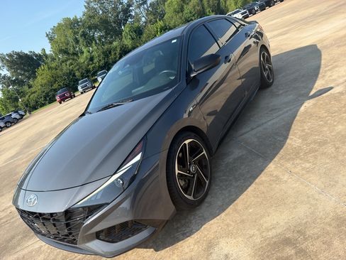 Used 2023 Hyundai Elantra N Line FWD image 9