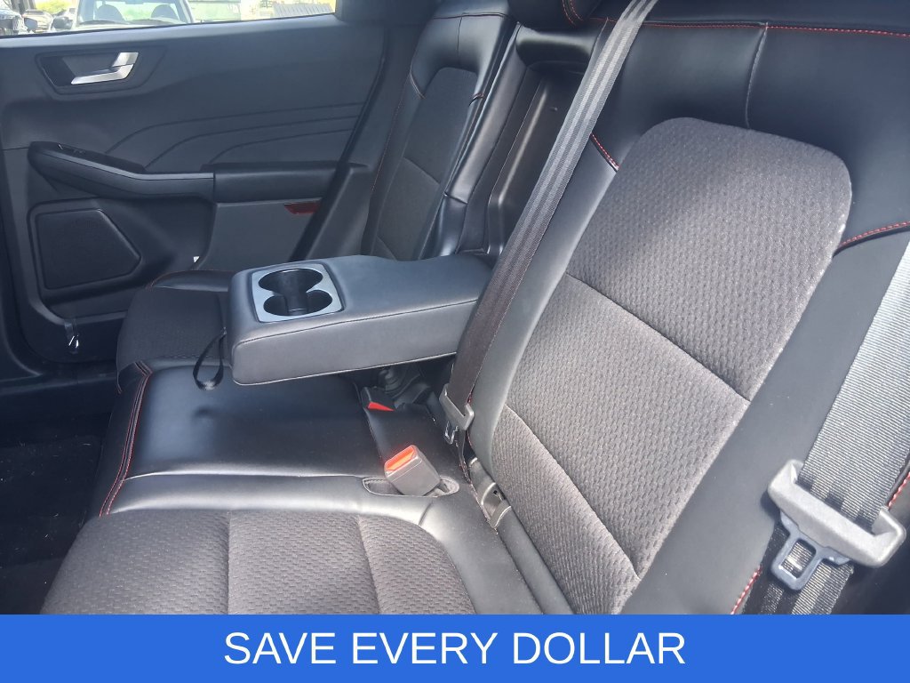 Used 2025 Ford Escape ST-Line w/ Tech Pack #1 FWD image 12