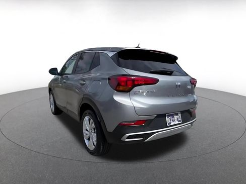 Used 2025 Buick Encore GX Preferred AWD/4WD image 11