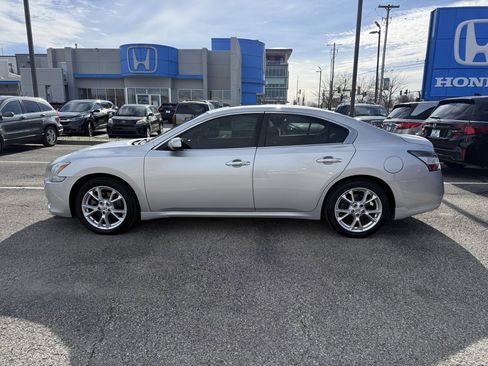 Used 2012 Nissan Maxima 3.5 S image 2