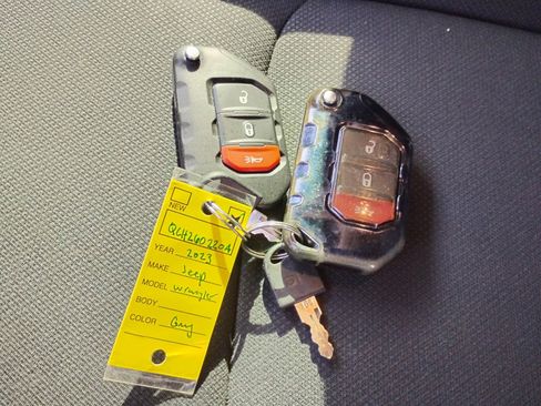 Used 2023 Jeep Wrangler Willys image 29