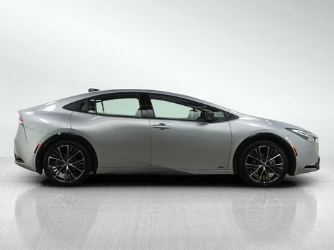 Used 2025 Toyota Prius Limited image 6