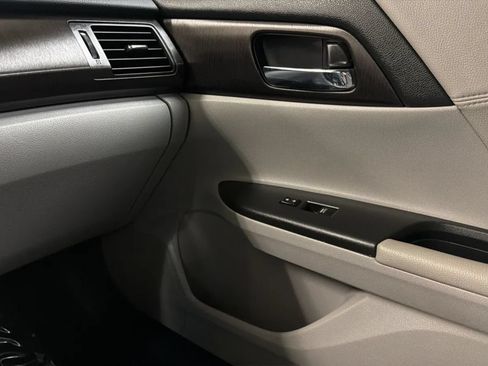 Used 2013 Honda Accord EX-L image 16