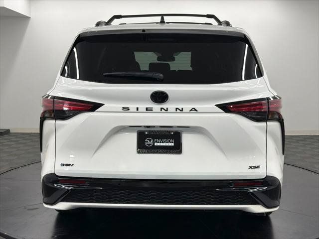 Certified 2026 Toyota Sienna XSE FWD image 11