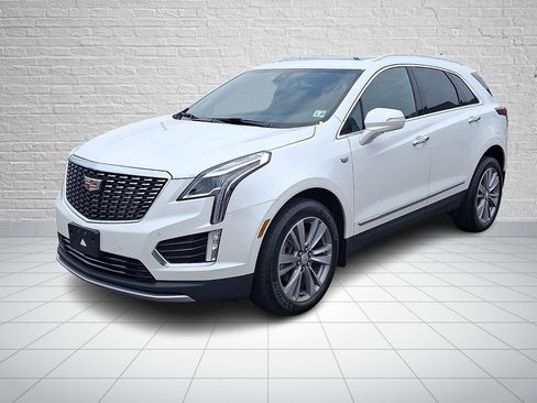 Used 2025 Cadillac XT5 Premium Luxury w/ LPO, Floor Liner Package AWD/4WD image 1