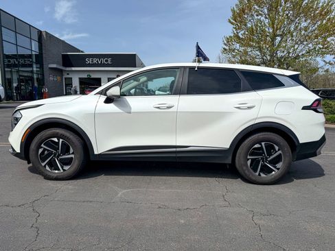 Certified 2023 Kia Sportage LX AWD/4WD image 10