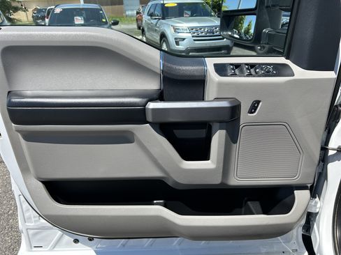 Certified 2022 Ford F250 XLT AWD/4WD image 13