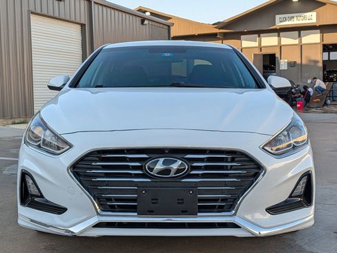 Used 2019 Hyundai Sonata SE image 2