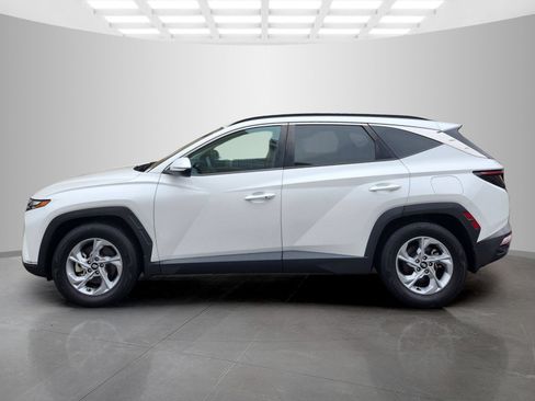 Certified 2022 Hyundai Tucson SEL w/ Cargo Package FWD image 4