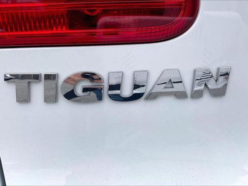 Used 2016 Volkswagen Tiguan R-Line image 30