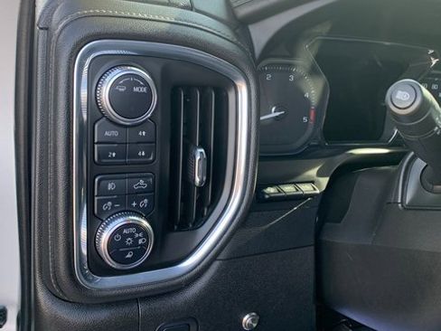 Used 2023 GMC Sierra 2500 Denali w/ Denali Ultimate Package image 21