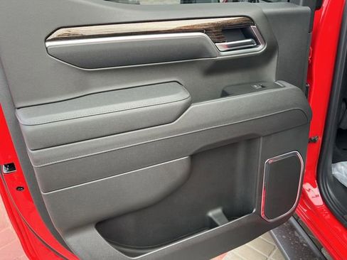 New 2026 GMC Sierra 1500 Elevation image 26