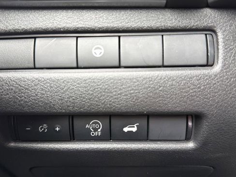 Certified 2023 Nissan Rogue SV w/ SV Premium B Package image 25