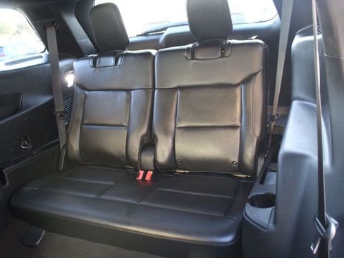 Used 2020 Ford Explorer Limited image 32