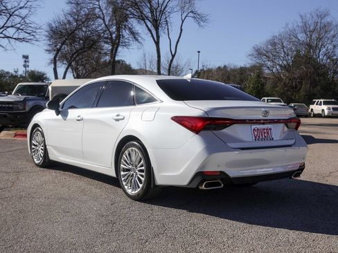 Used 2020 Toyota Avalon Limited image 5
