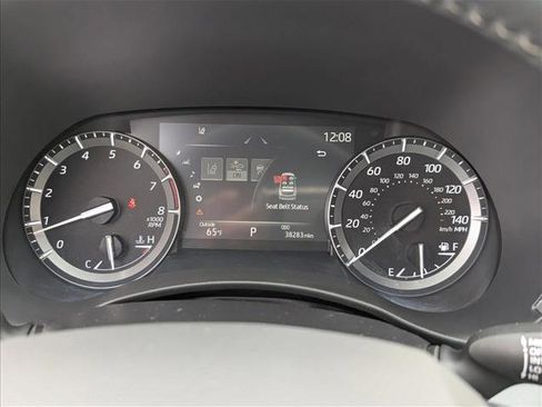 Certified 2021 Toyota Highlander XLE image 10