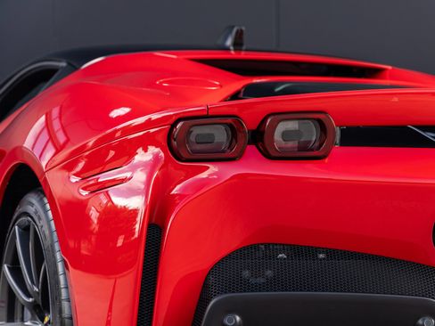 Used 2022 Ferrari SF90 Stradale AWD/4WD image 14