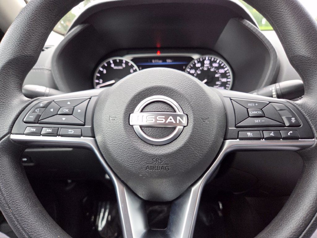 Used 2024 Nissan Sentra SV FWD image 29