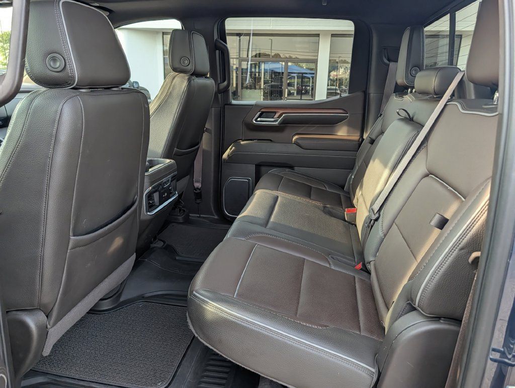 Used 2023 GMC Sierra 1500 Denali w/ Denali Reserve Package AWD/4WD image 27