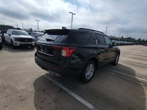 New 2026 Ford Explorer Active w/ Active Comfort Package RWD image 9