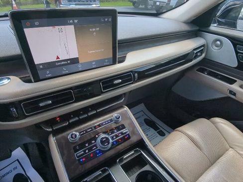 Used 2020 Lincoln Aviator Reserve w/ Equipment Group 202A AWD/4WD image 17
