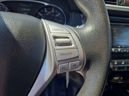 Used 2016 Nissan Rogue S AWD/4WD image 22