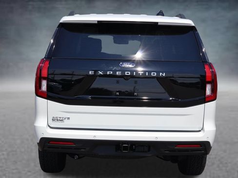 New 2026 Ford Expedition Active AWD/4WD image 22