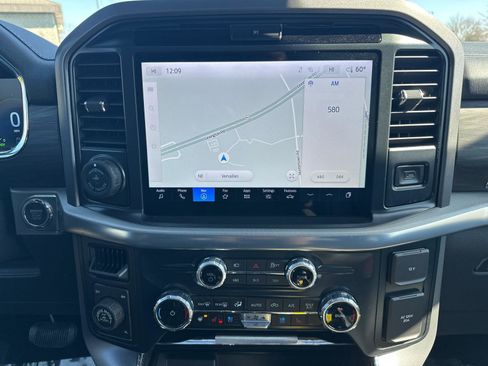 Used 2025 Ford F150 Lariat w/ Equipment Group 501A Mid image 6