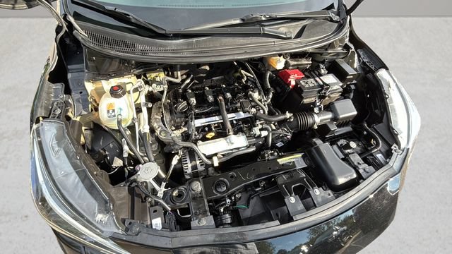 Used 2025 Nissan Versa SV FWD image 31