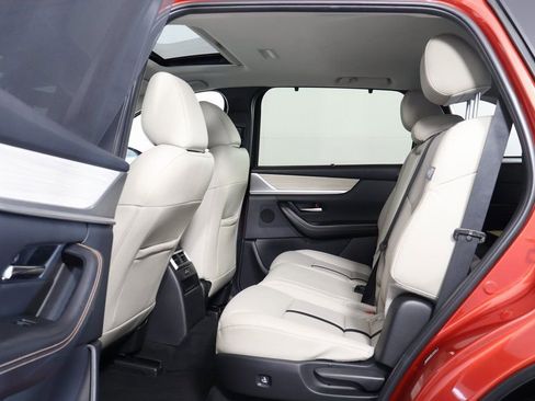 Certified 2024 MAZDA CX-90 Plug-In Hybrid w/ Preferred AWD/4WD image 12