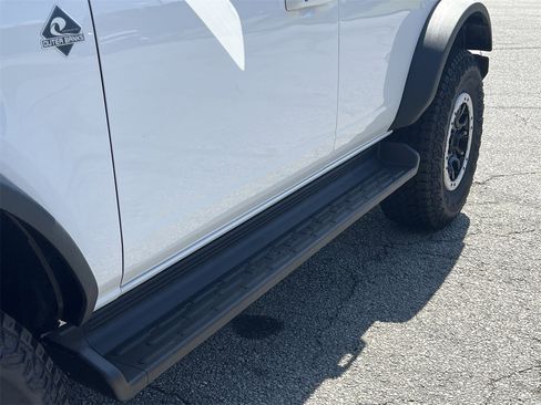 New 2025 Ford Bronco Outer Banks w/ Sasquatch Package image 28