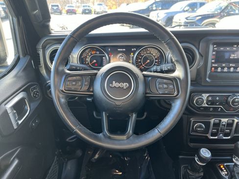 Used 2023 Jeep Wrangler Willys image 15