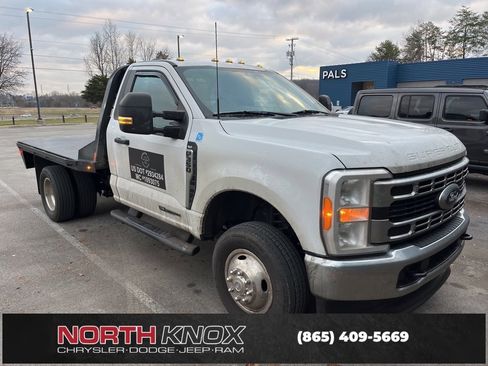 Used 2023 Ford F350 XLT w/ Snow Plow Prep Package image 2
