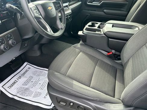 Used 2024 Chevrolet Silverado 2500 LT AWD/4WD image 11