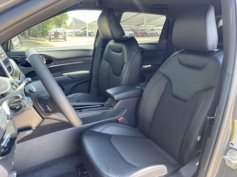 New 2026 Jeep Compass Latitude AWD/4WD image 19